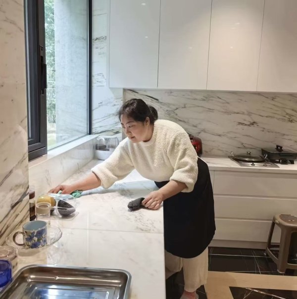 签合同、缴社保、享培训,上海计划用3年时间培育一批员工制家政企业